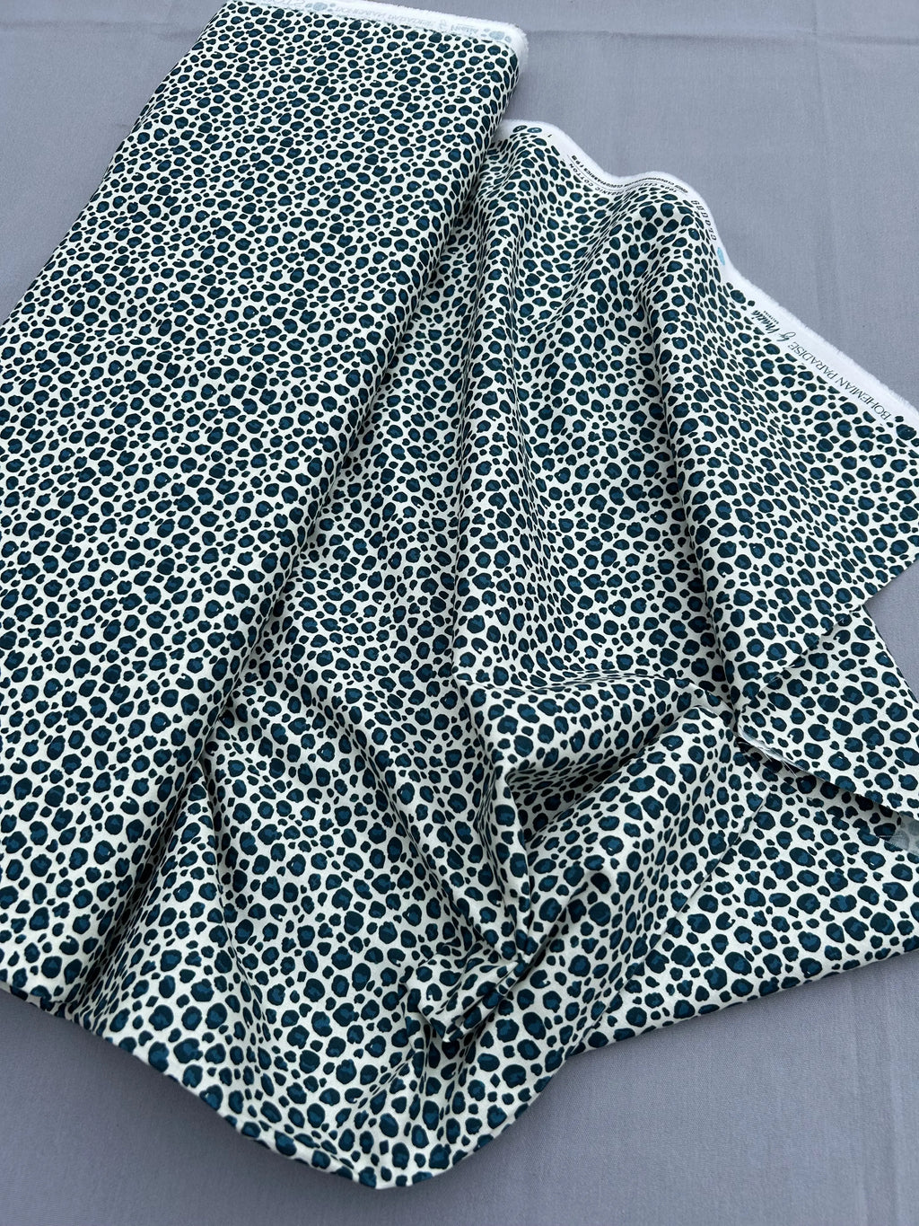 Simple Spots organic cotton - Cloud 9 Cherry Fabrics