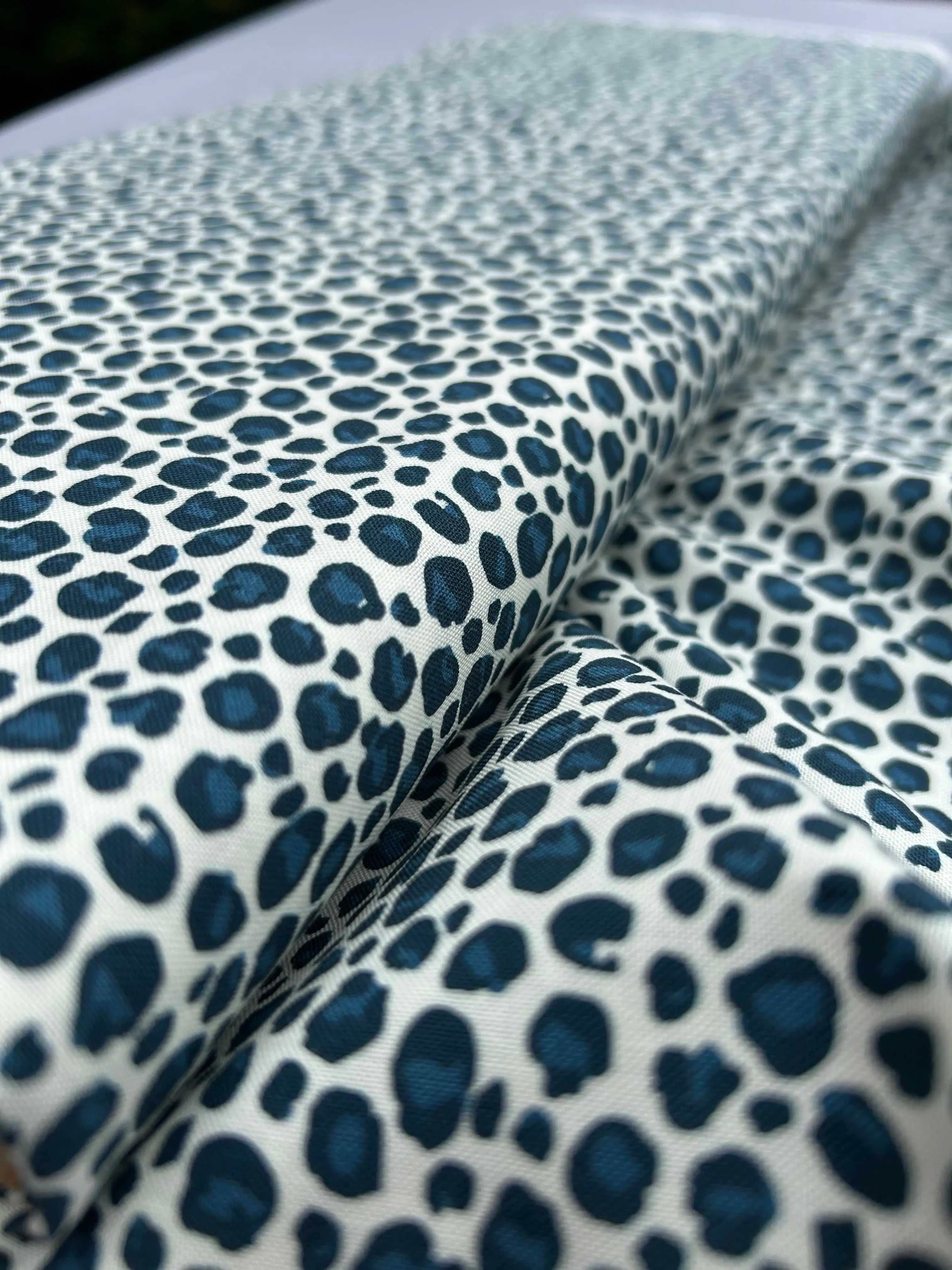 Simple Spots organic cotton - Cloud 9 Cherry Fabrics